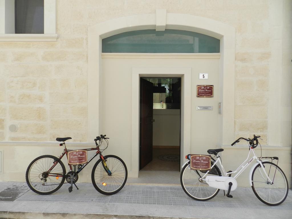 B&B L'Antica Rimessa Lecce Exterior foto